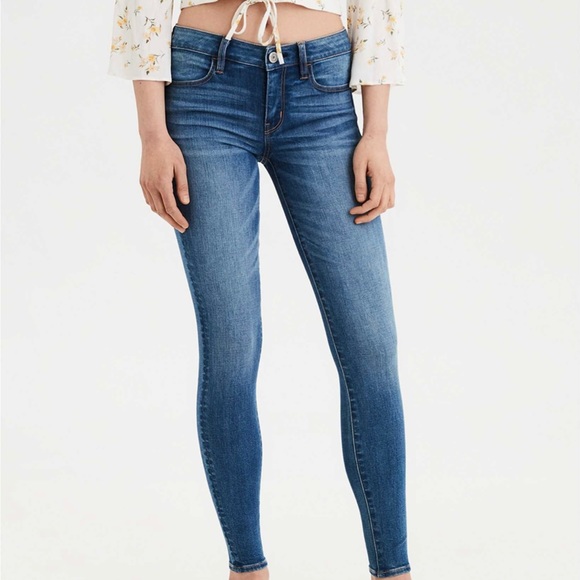 American Eagle - women’s super stretch jegging skinny jeans